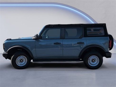 Used 2022 Ford Bronco 4-Door image 10