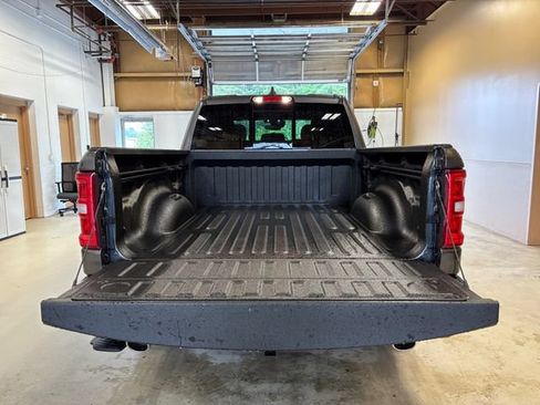 New 2026 RAM 1500 Big Horn AWD/4WD image 17