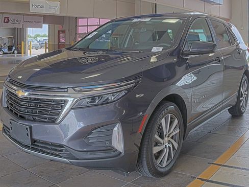 Used 2023 Chevrolet Equinox LT FWD image 1
