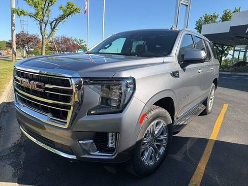 Used 2021 GMC Yukon SLT w/ SLT Luxury Plus Package AWD/4WD image 2