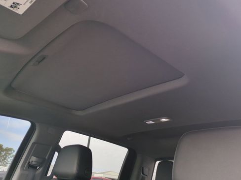 Certified 2023 GMC Sierra 1500 SLT w/ SLT Premium Package image 19