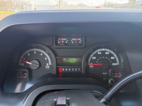 Used 2016 Ford E-350 and Econoline 350 Super Duty RWD image 16