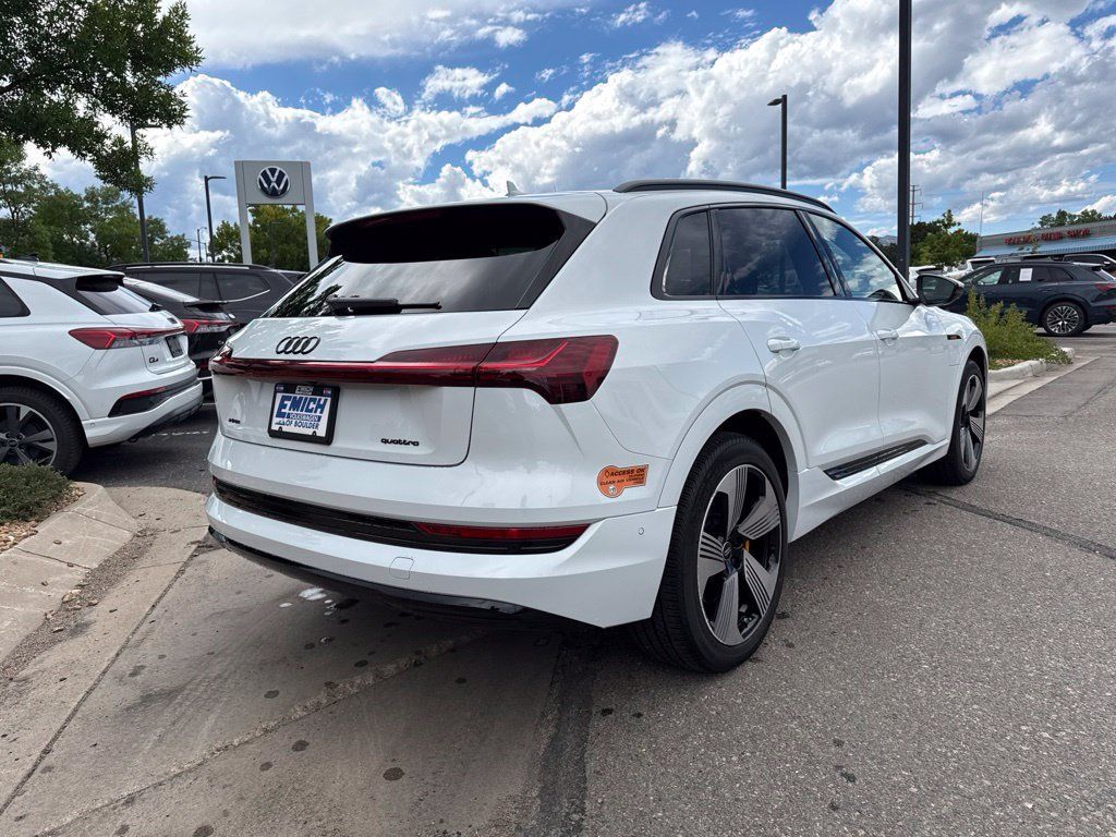 Used 2023 Audi e-tron Premium Plus w/ Premium Plus Package AWD/4WD image 5