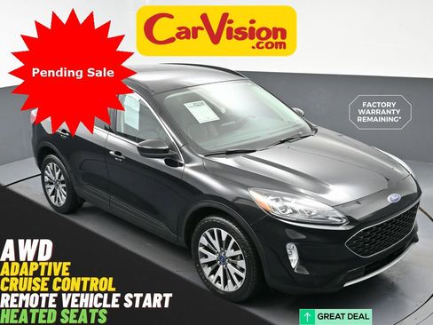 Used 2022 Ford Escape Titanium image 1