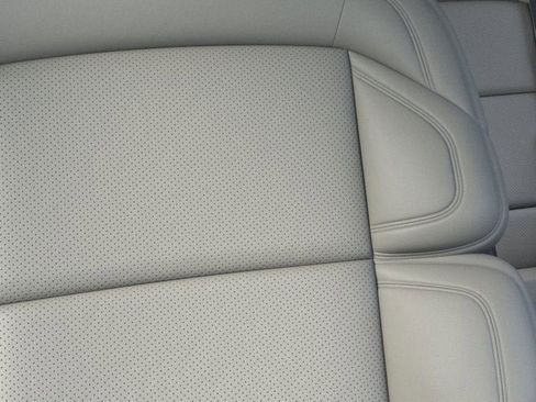 New 2026 Lincoln Navigator Reserve image 16