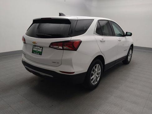 Used 2023 Chevrolet Equinox LT w/ Driver Convenience Package AWD/4WD image 9