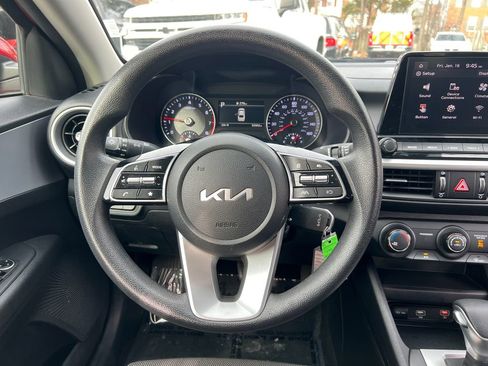 Used 2024 Kia Forte LXS image 22
