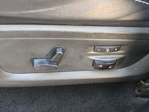 Used 2016 RAM 1500 Laramie w/ Convenience Group image 31