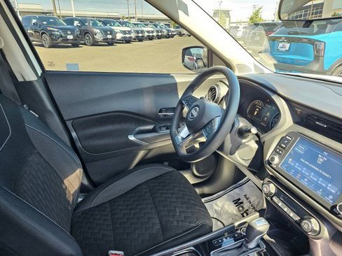 Used 2022 Nissan Kicks SV image 14