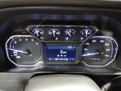 Used 2019 GMC Sierra 1500 SLE w/ SLE Value Package image 32