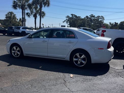 Used 2011 Chevrolet Malibu LT FWD image 3
