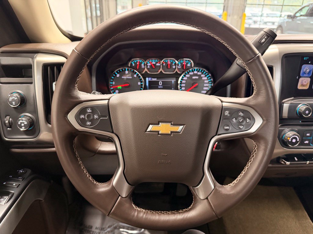 Used 2018 Chevrolet Silverado 1500 LT w/ LT Convenience Package AWD/4WD image 27