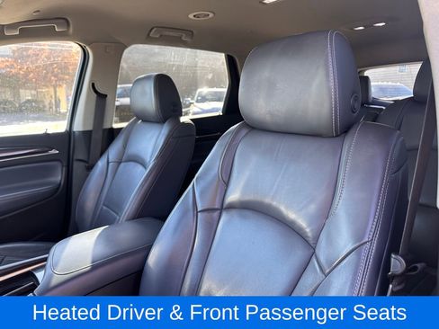 Used 2018 Buick Enclave Essence image 18