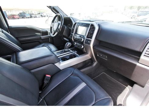Used 2018 Ford F150 Platinum AWD/4WD image 28