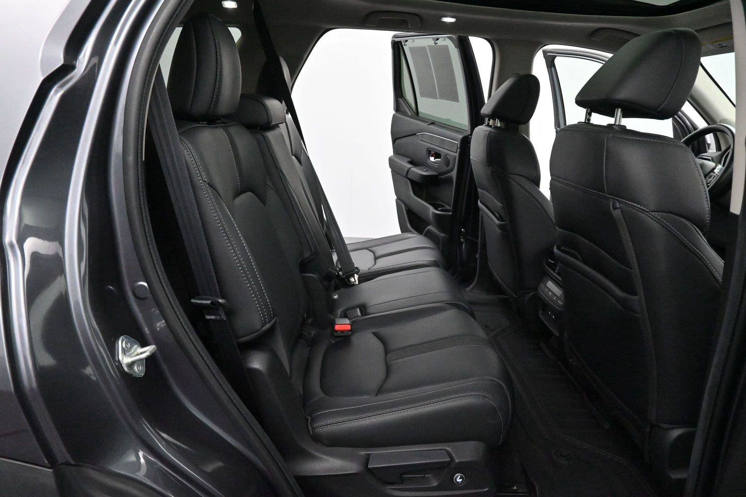 Used 2024 Honda Pilot Touring image 35