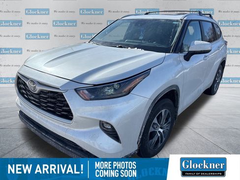 Used 2023 Toyota Highlander L image 1