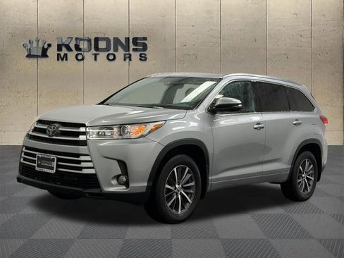 Used 2018 Toyota Highlander XLE image 1