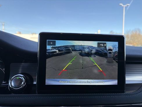 Certified 2022 Lincoln Corsair AWD w/ Premium Package image 25