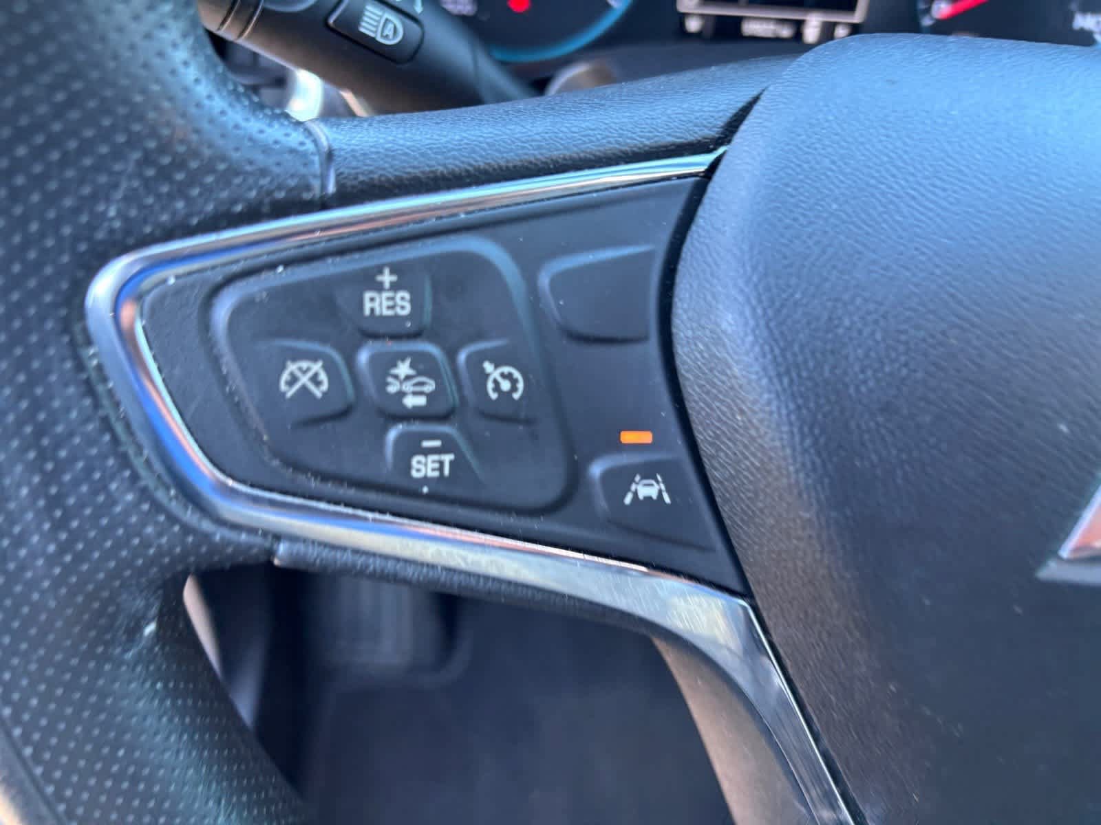 Used 2020 Chevrolet Equinox LS FWD image 17