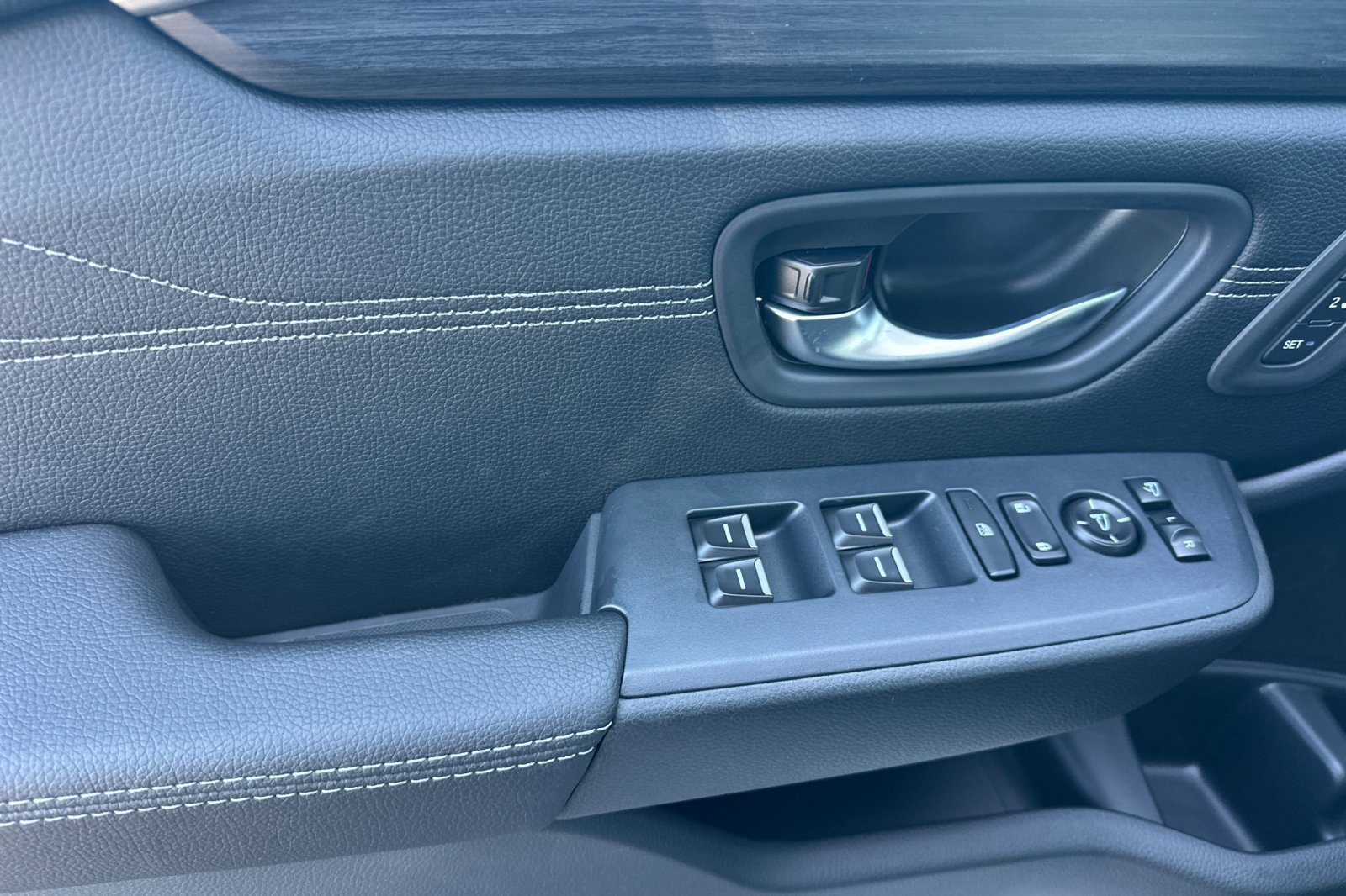 New 2026 Honda Pilot Touring image 11