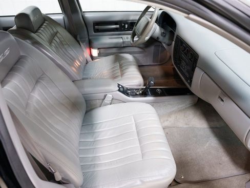 Used 1996 Chevrolet Impala SS RWD image 30