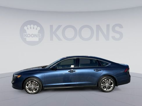 Used 2024 Honda Accord EX image 2