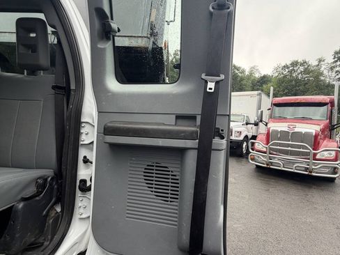 Used 2017 Ford F650 2WD SuperCab Super Duty image 46