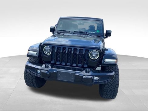 Used 2021 Jeep Gladiator Overland AWD/4WD image 3