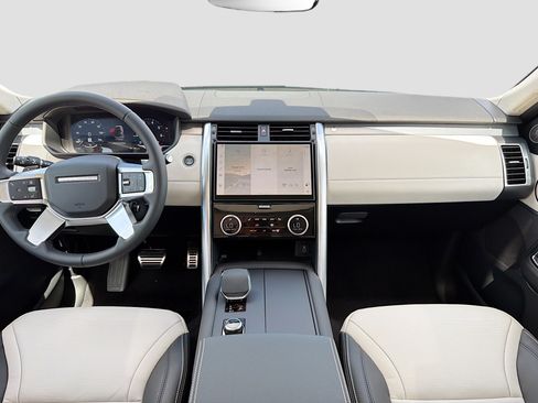 New 2026 Land Rover Discovery Dynamic SE AWD/4WD image 17