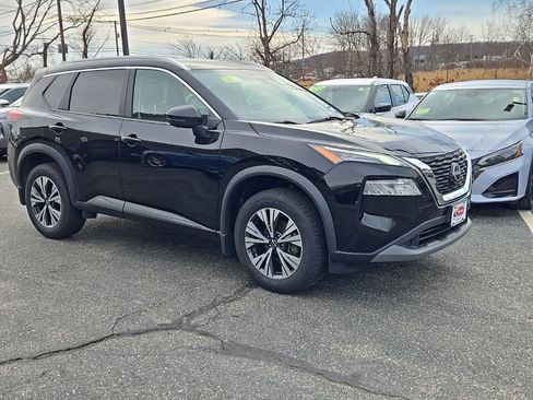 Used 2023 Nissan Rogue SV w/ SV Premium Package image 4