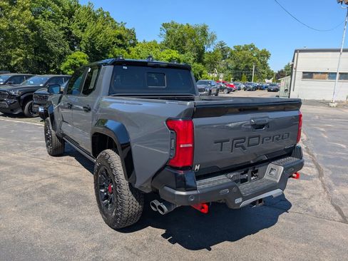 Used 2025 Toyota Tacoma TRD Pro w/ Tow Tech Package AWD/4WD image 5