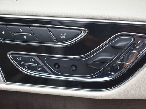 Used 2020 Lincoln Navigator L Reserve w/ Luxury Package AWD/4WD image 62