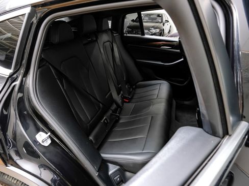 Used 2024 BMW X4 xDrive30i w/ Parking Assistance Package image 38