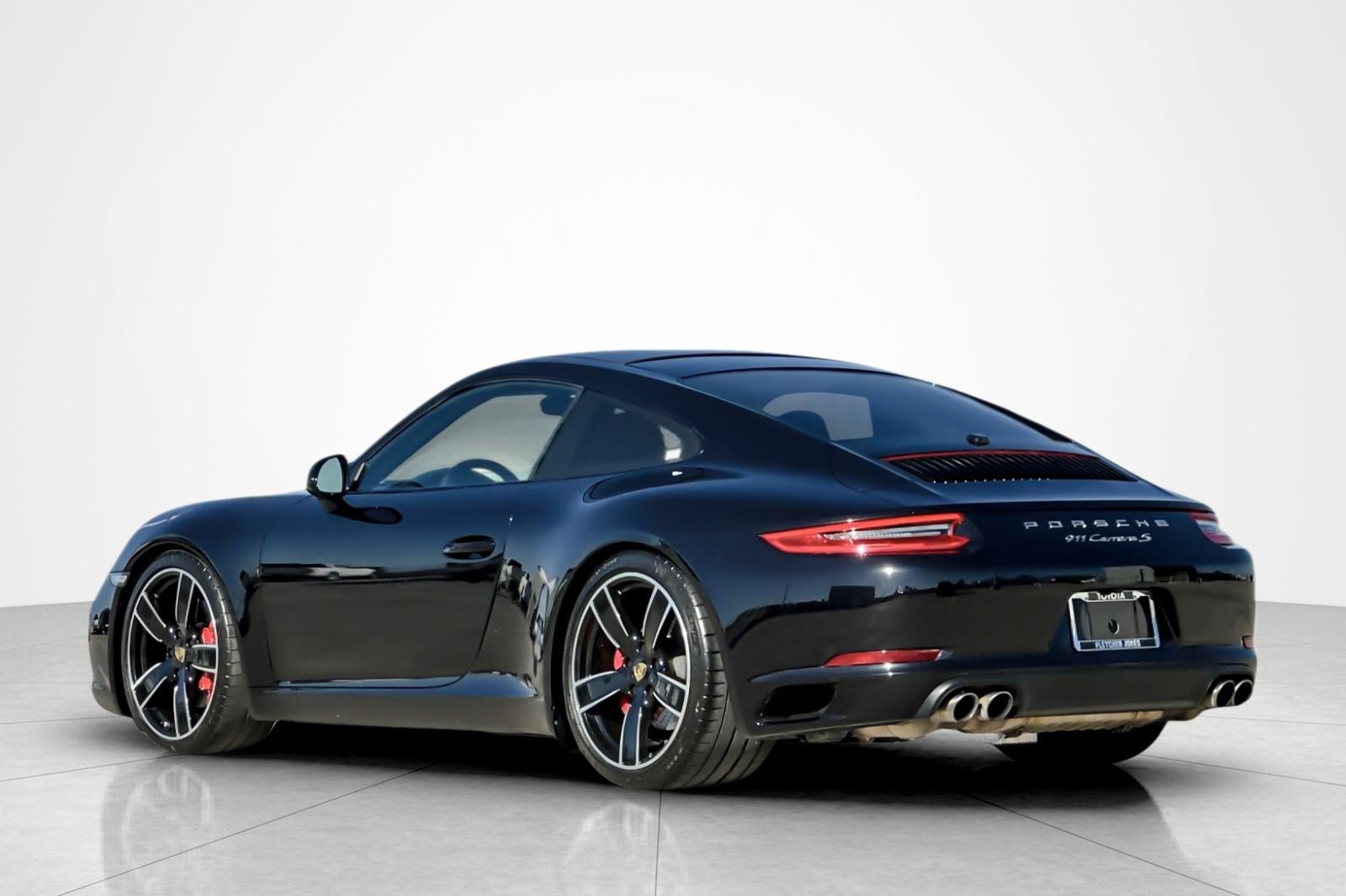 Used 2018 Porsche 911 Carrera S RWD image 3
