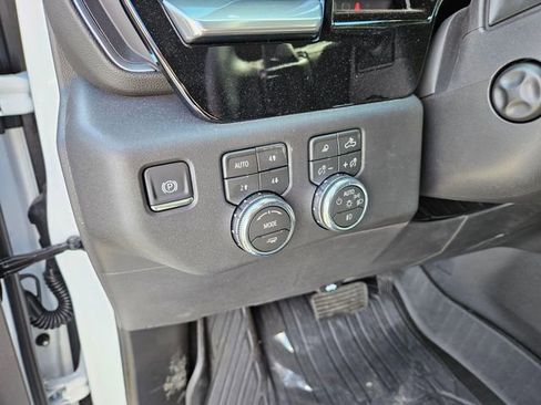New 2026 GMC Sierra 1500 SLT AWD/4WD image 22