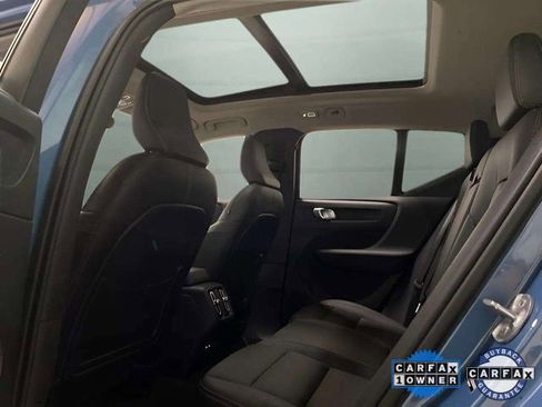 Used 2025 Volvo XC40 B5 Core image 28