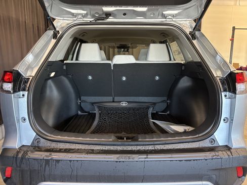 New 2026 Toyota Corolla Cross L image 28