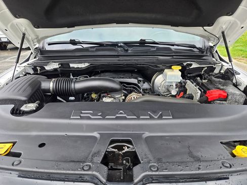 Used 2020 RAM 1500 Big Horn AWD/4WD image 32