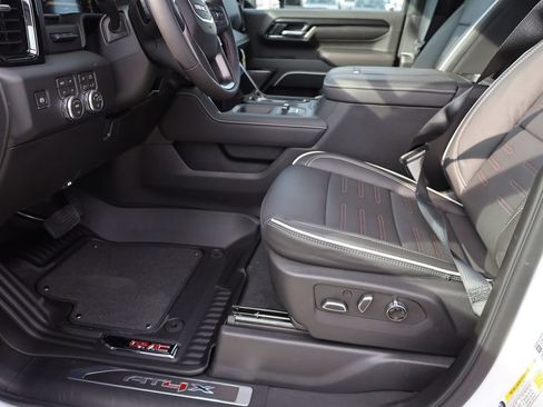 New 2026 GMC Sierra 2500 AT4X AWD/4WD image 11