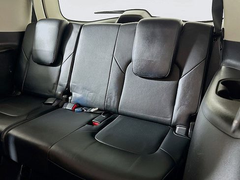 Used 2015 INFINITI QX80 4WD w/ Theater Package image 28