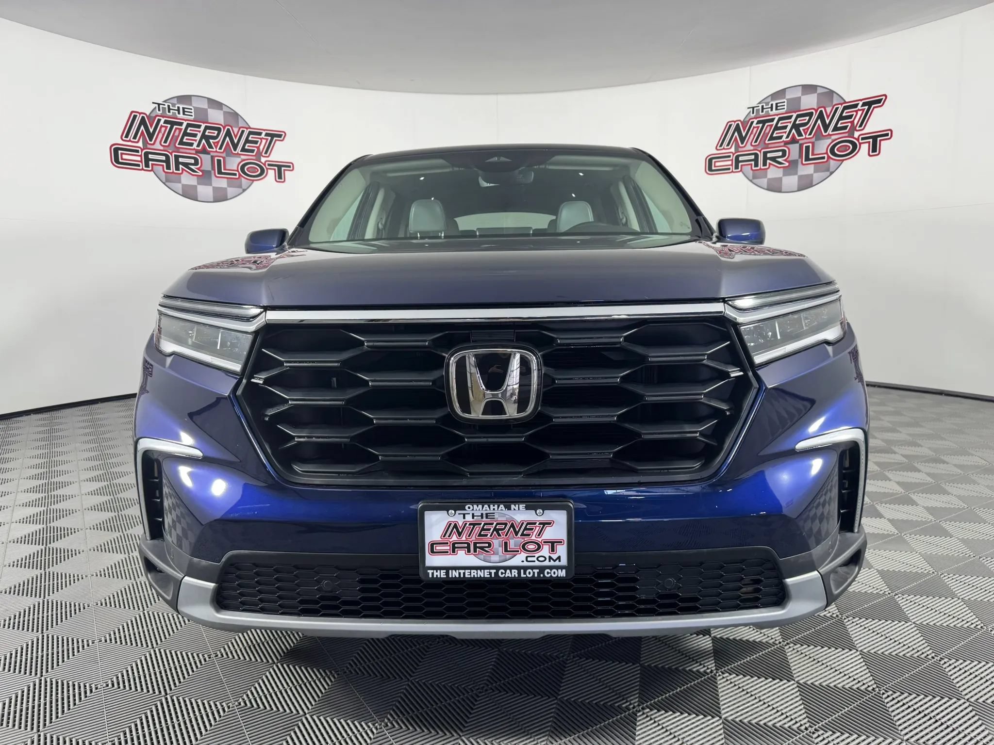 Used 2025 Honda Pilot EX-L image 2