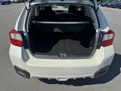 Used 2017 Subaru Crosstrek 2.0i Premium AWD/4WD image 5