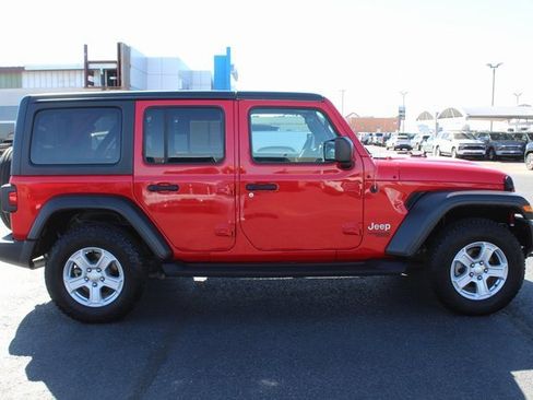 Used 2020 Jeep Wrangler Unlimited Sport S image 2
