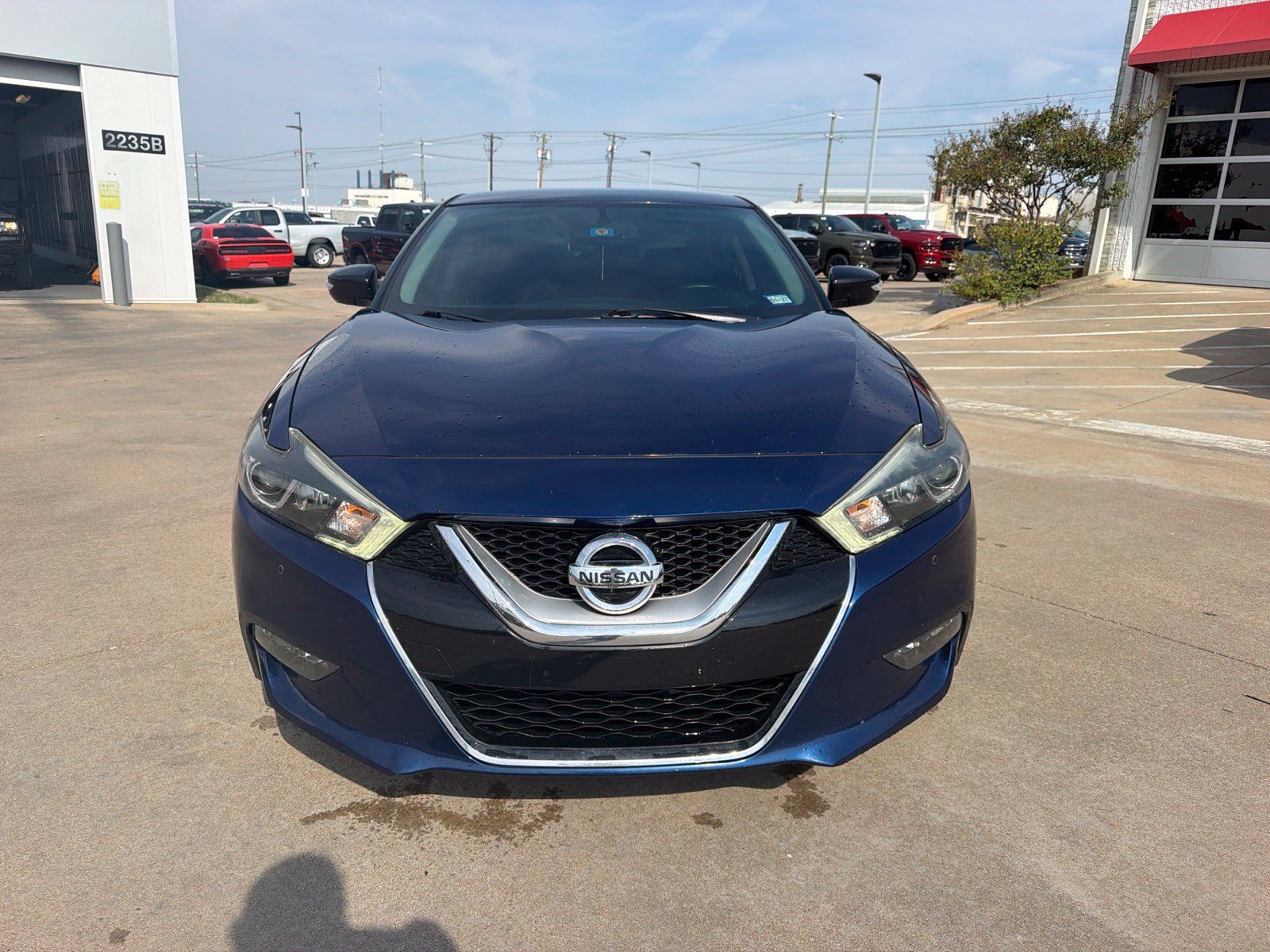 Used 2017 Nissan Maxima 3.5 SV FWD image 2