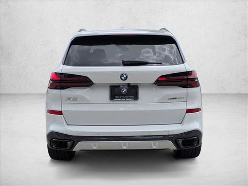 New 2026 BMW X5 xDrive40i w/ M Sport Package AWD/4WD image 7
