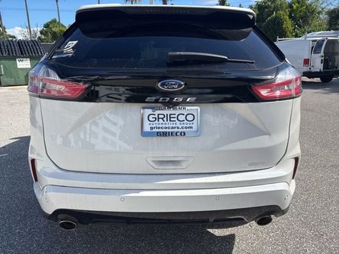 Certified 2021 Ford Edge ST-Line image 3