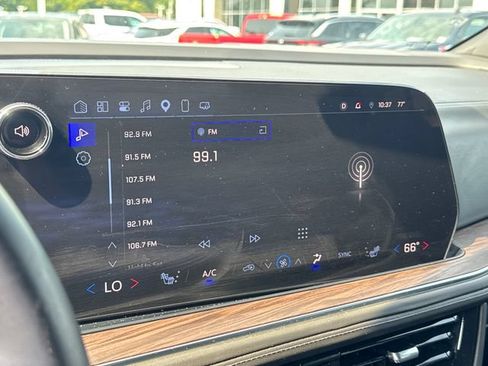 Used 2025 Chevrolet Tahoe LT AWD/4WD image 22