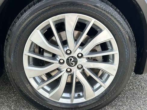 Certified 2023 INFINITI QX50 Luxe AWD/4WD image 13