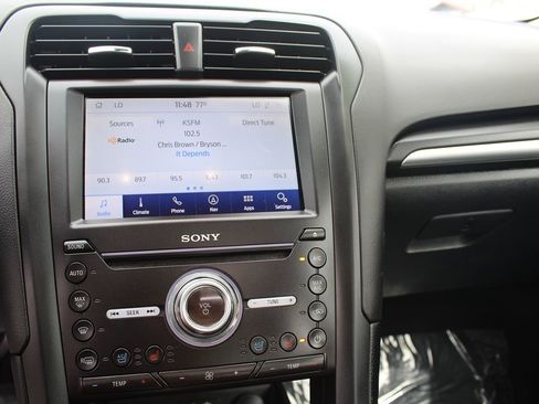 Used 2020 Ford Fusion Titanium image 27