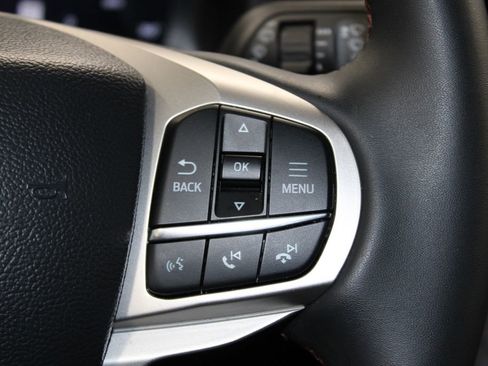 Used 2025 Ford Explorer Active RWD image 39